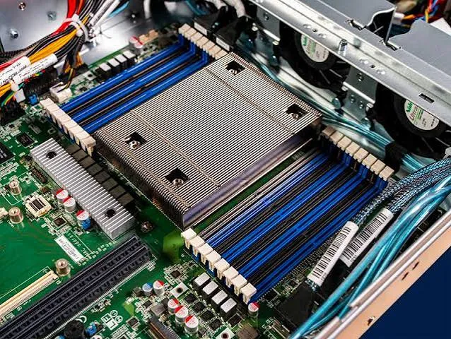 Foto AMD EPYC 7742