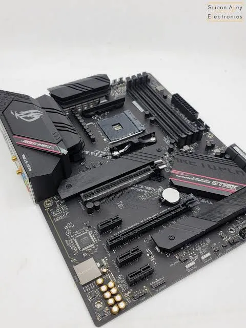 Foto ASUS ROG STRIX B550-F GAMING WIFI II